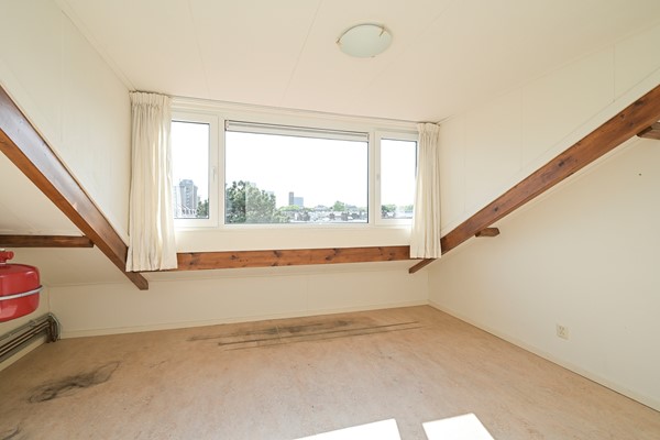 Medium property photo - Spaarwaterstraat 42, 2593 RN The Hague